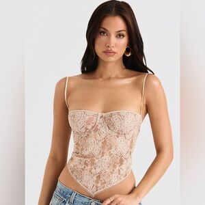 NWT HOUSE OF CB Fernanda Cream Paisley Lace Top
